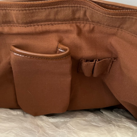 AnaFirenze Brown Tote Bag SyntheticLeather BuckleAccent Zip/Snap ClosureFLAWED - Picture 10 of 16